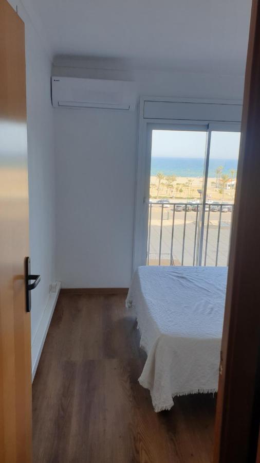 Les Vagues Au Balcon Apartment Empuriabrava Exterior photo