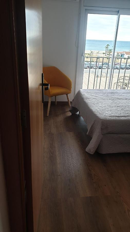 Les Vagues Au Balcon Apartment Empuriabrava Exterior photo